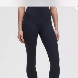 LULULEMON BUNDLE Women's navy align leggings and /lilac
